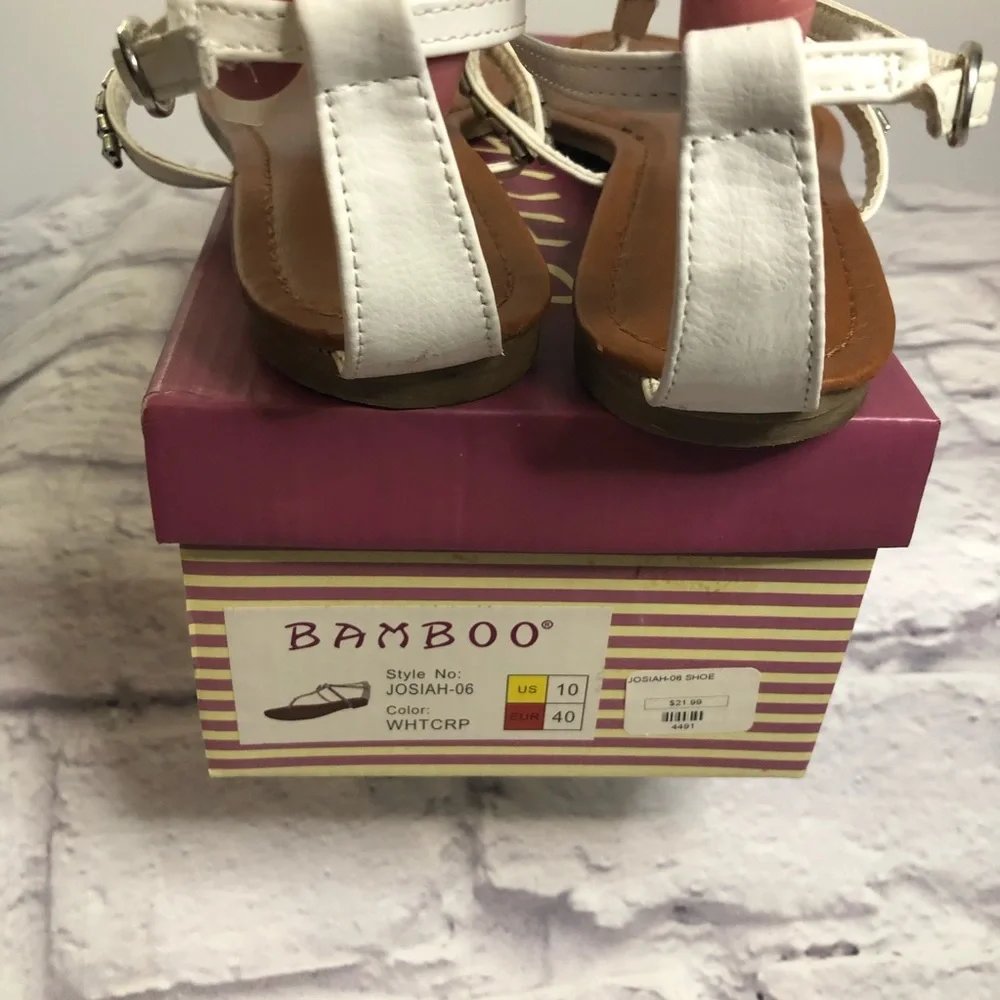 Bamboo Josiah White Silver Studded Sandals 10